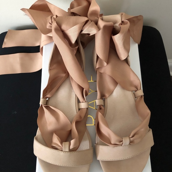 RAYE x Revolve Ami Sandal Size 6 NIB - Picture 5 of 6